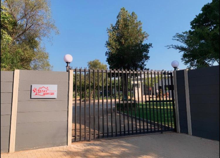 Stay Harties Accommodation Hartbeespoort Eksteriør billede
